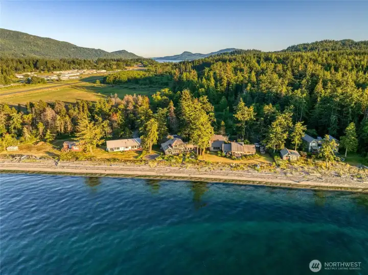 Ideally located in the heart of Orcas Island