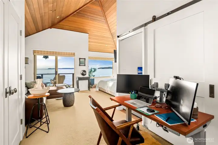 Work area in primary suite