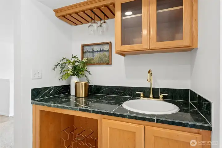 Wet bar