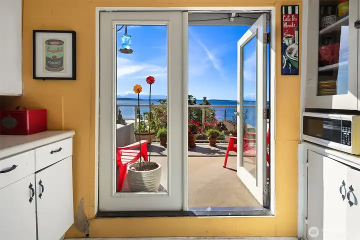 French doors to main floor deck.