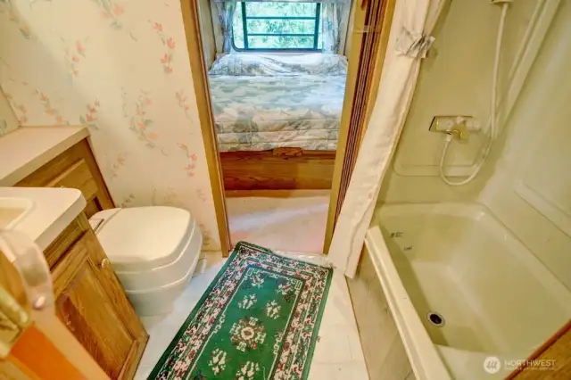 Layout of bathroom