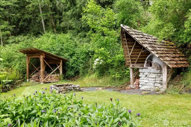 This cob oven has made a bounty of tasty treats.