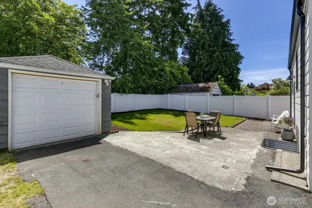 Bring your patio entertainer's dream to life!