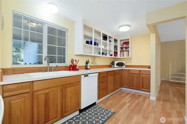 Lots of counter space to invite friends over and cook up a storm