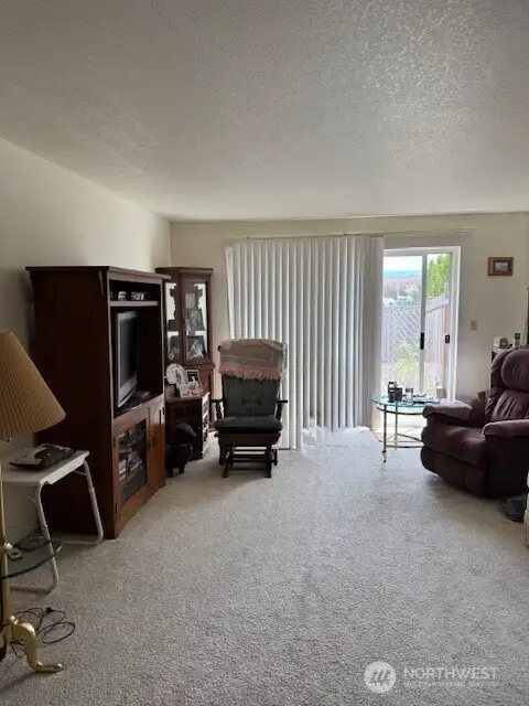 Living room 1