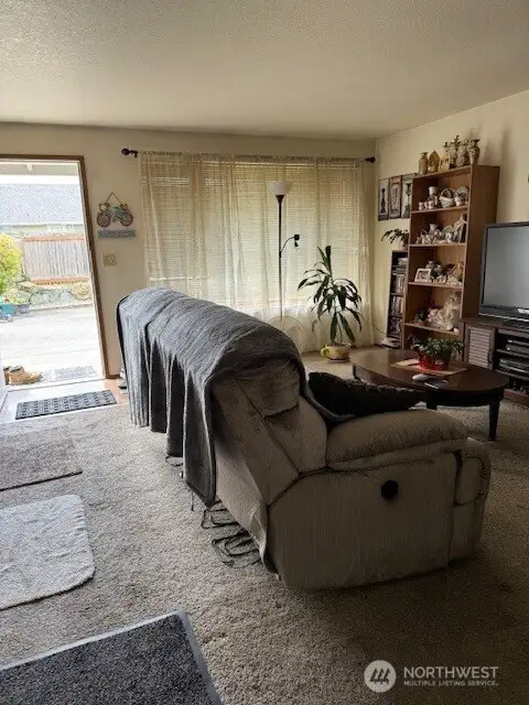 Living room 2