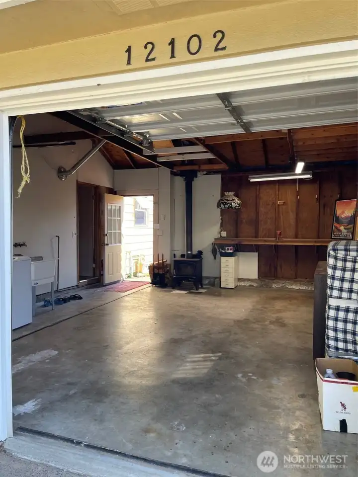 Multi-use extra-large garage