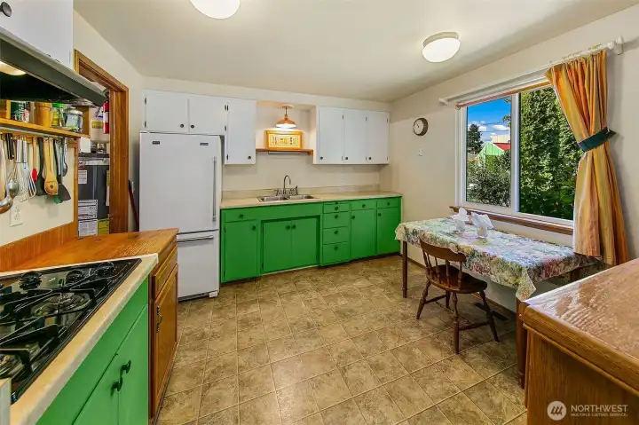 Vintage kitchen with gas cooking top and wall oven