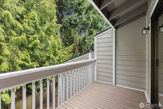 Private deck off of theprimary bedroom.
