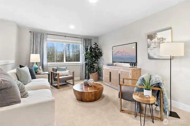 Photos of a 2703 Model Home at another community. Details will vary