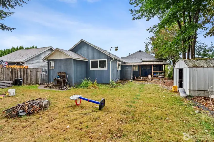 Shared yard