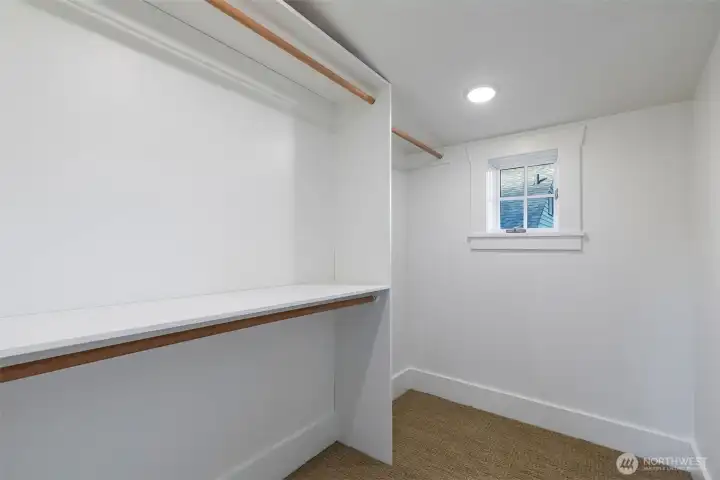 Walk-in closet