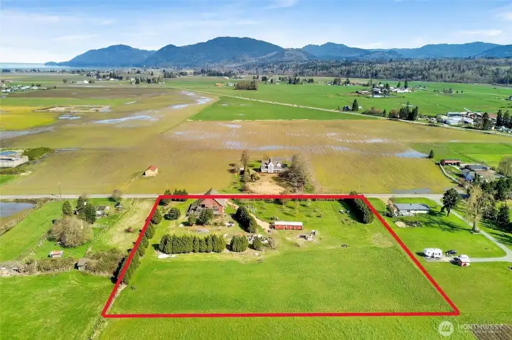 Property lines are approximate