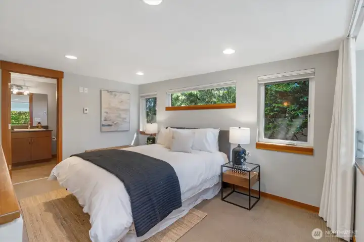 Spacious primary bedroom.
