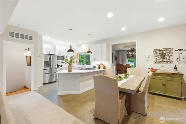 2nd level kitchen and eating area