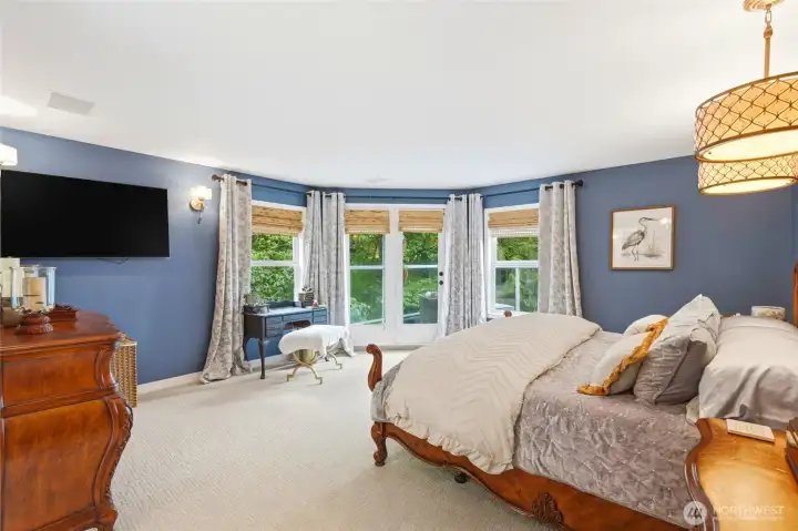 3rd level primary bedroom