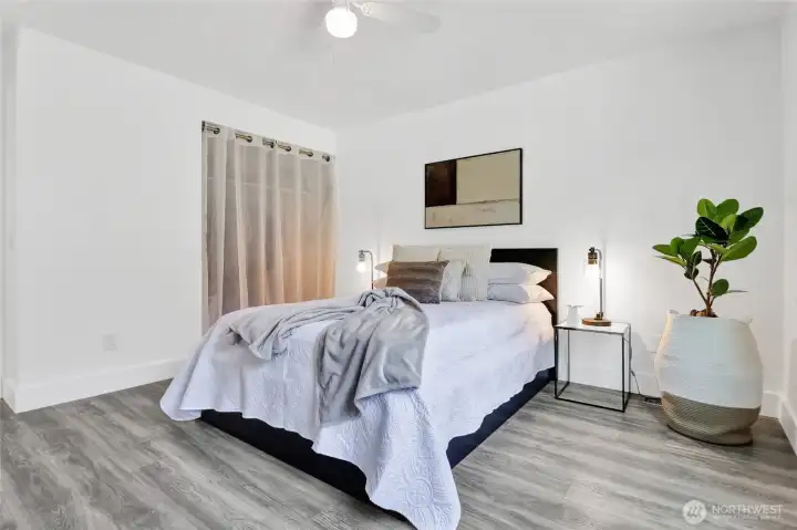 Another view of the spacious front bedroom showing closet