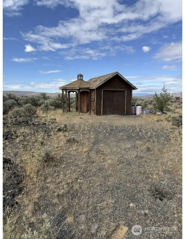 Shed