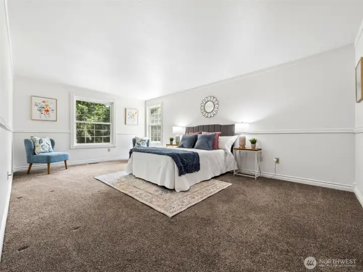 Sizeable Primary Suite with attached ensuite.