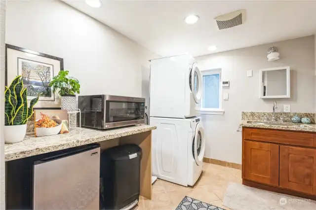 Basement Kitchenette and Laundry