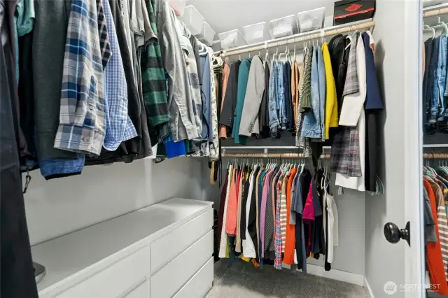 Walk-in-closet