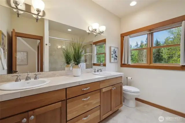 Main House Primary Bath