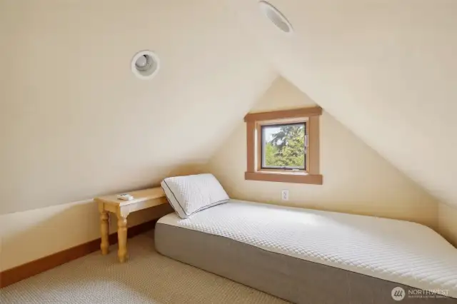Cottage Loft