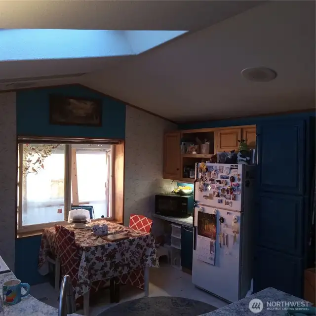 Another view of the kitchen.