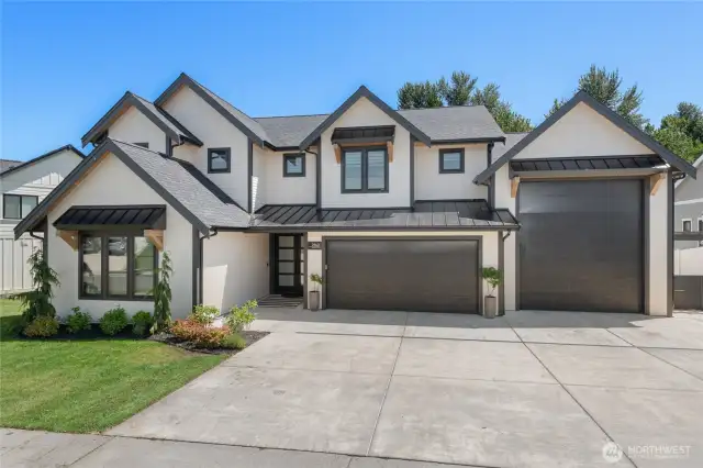 Welcome to 2140 Lagerwey Cir Lynden.