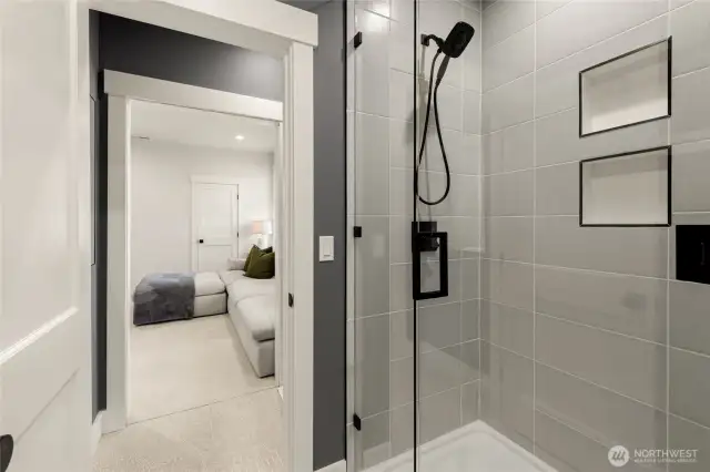 View of the Jack & Jill bathroom from the other vantage point.