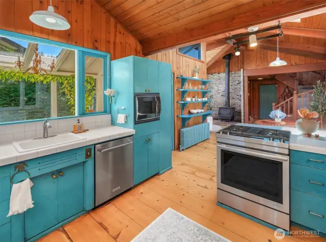 Vintage kitchen details