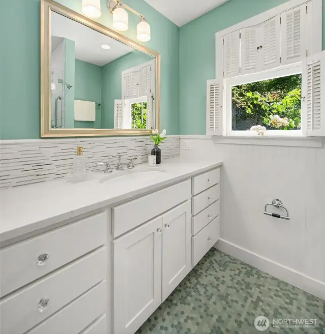 Main floor bathroom