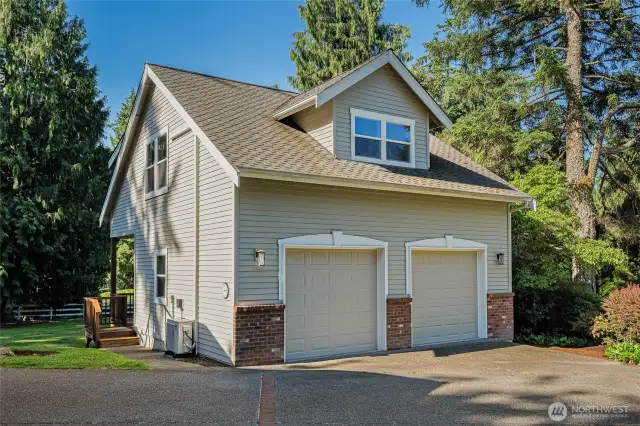 Det Garage built in 2014 with "Happy Room" above w/ 1/2 bath.