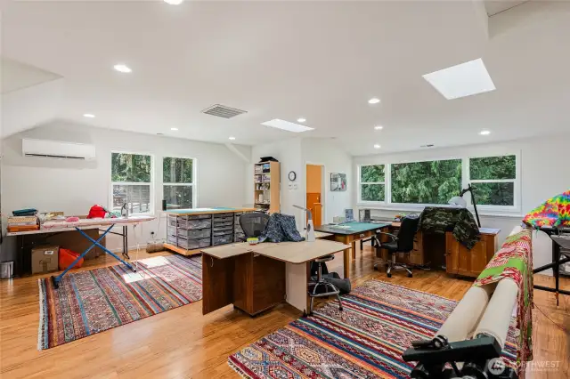 Finished Studio over Det Garage
