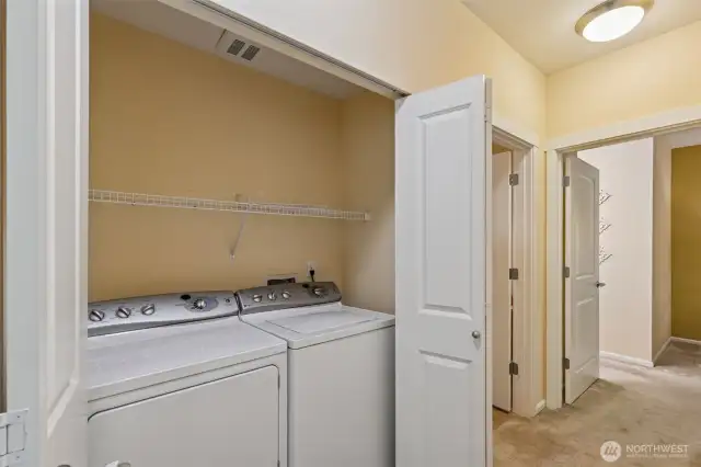 Washer & Dryer stay!