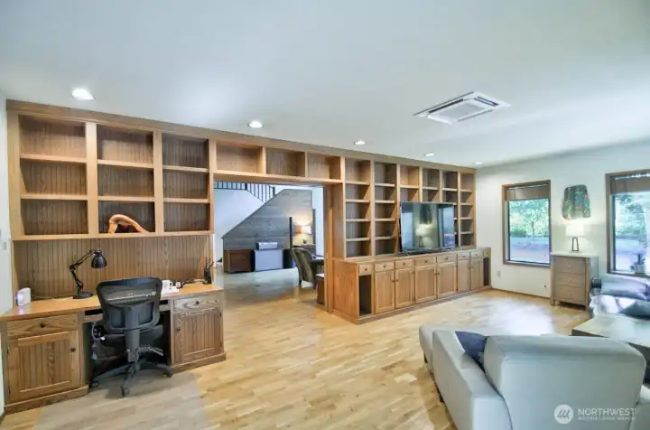 Built in bookcases.