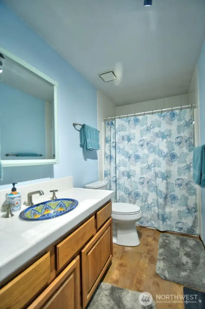 Hallway full bath on main floor.