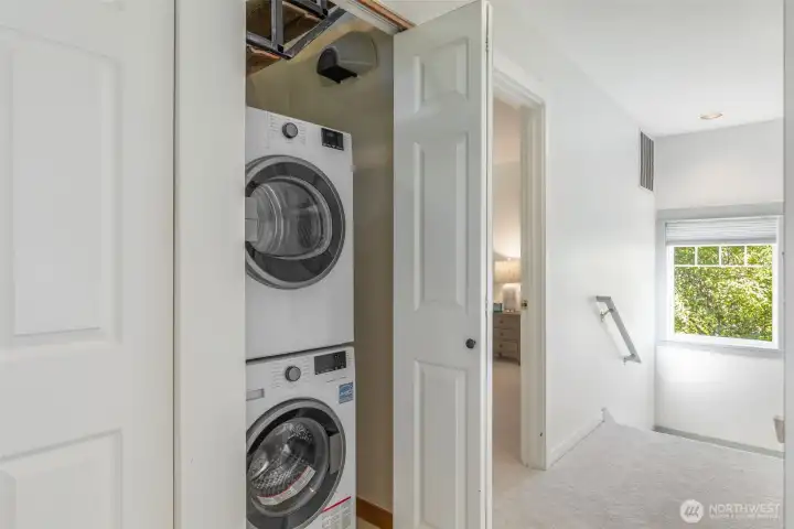 Super convenient location for laundry. The bedrooms, washer and dryer all within steps of each other making laundry day a breeze!