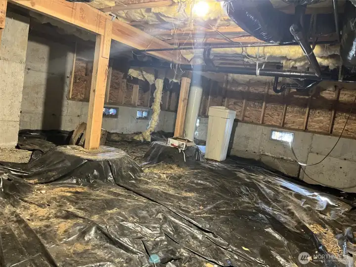 A very "tall crawl" space.  Easy access and plenty of storage.