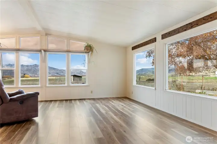 Amazing Mountain & valley views