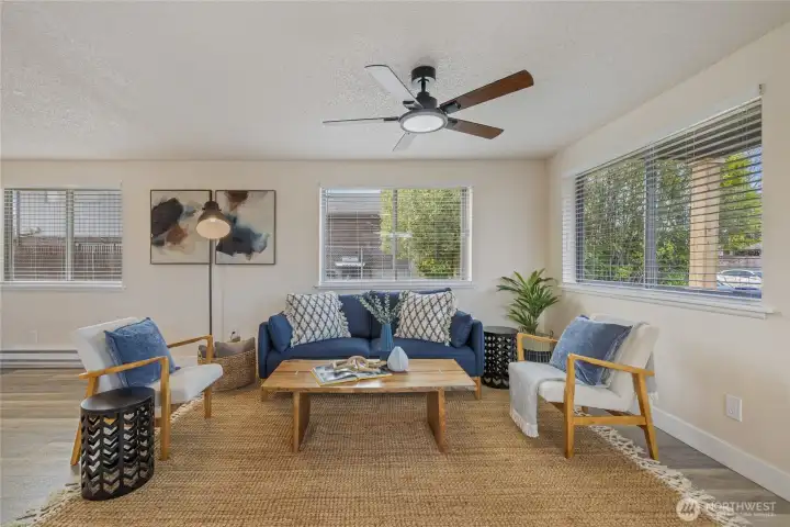 Spacious living room