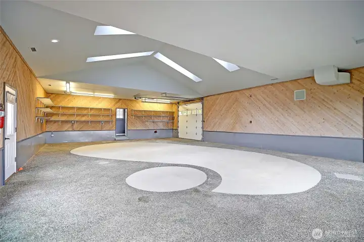 The former indoor pool and spa has been thoughtfully filled and reinterpreted, its generous volume now liberated for new purpose. The proportions remain its greatest luxury. High ceilings, broad spans, and an inherent openness lend the space a quiet grandeur.