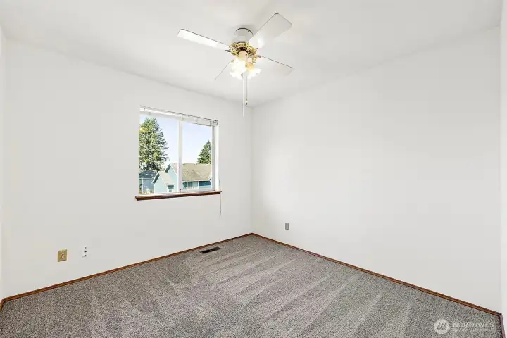Upstairs middle bedroom