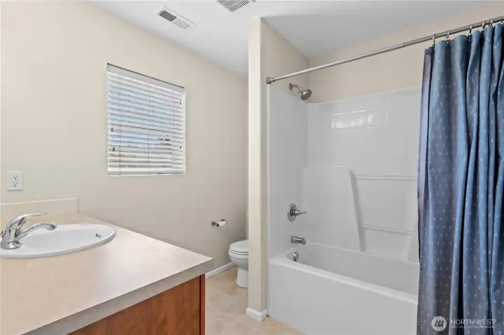 Full bath upstairs