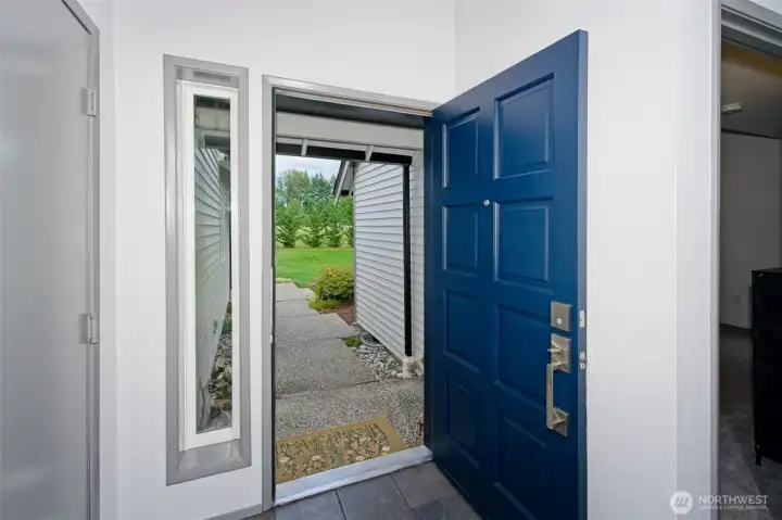 Beautiful front porch and entryway. Beautiful front porch and entryway.