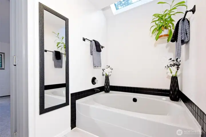 What a great way to soak and relax here at the end of your day! What a great way to soak and relax here at the end of your day!