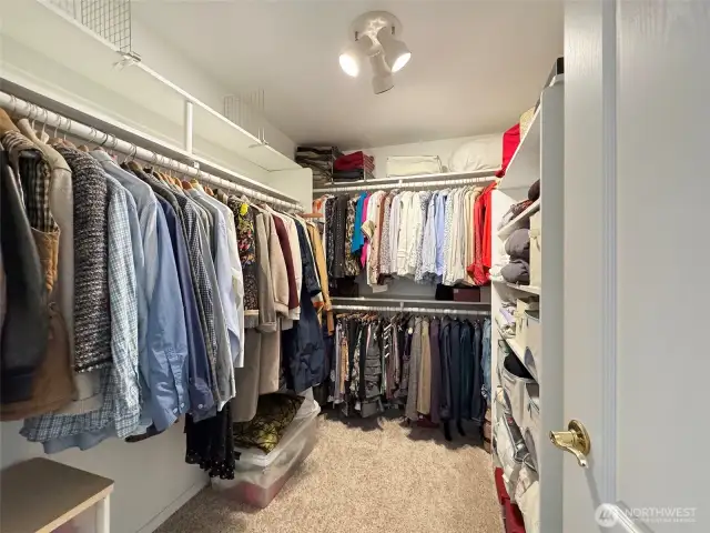 Walk-in Closet