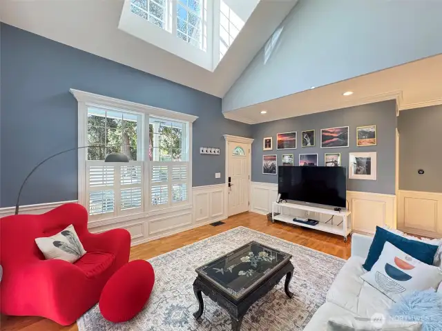 Very Light & Bright Living Room