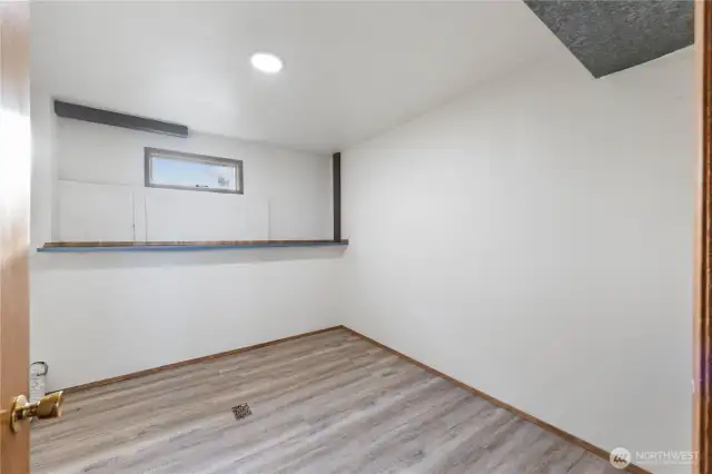 Large Laundry Room