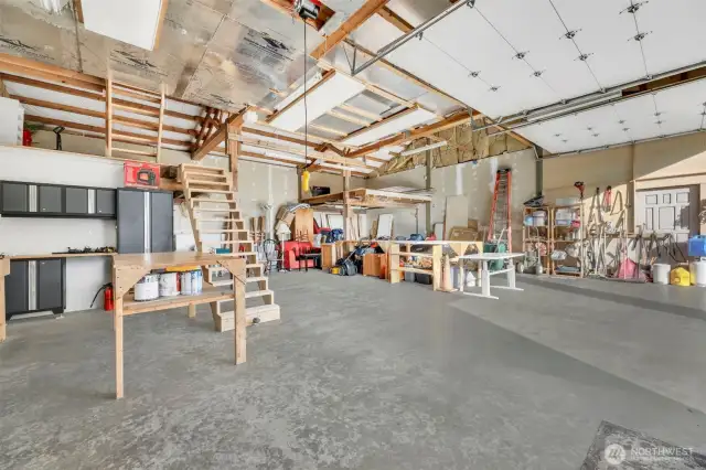 Huge shop with tons of storage & loft.